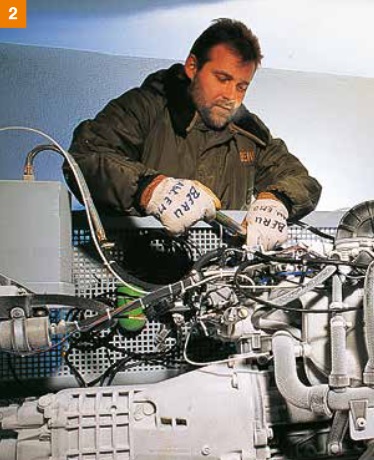 شمع  برو- دانا یدک BERU Z30 مدل (14FR-5DU) آچار16 پایه کوتاه اصلی فرانسه کد سرد اختصاصی اتومبیل دوگانه و توربو - دنا پلاس - شاهین - ef7 دوگانه - ام جی 6 -ام جی 360 توربو - ام جی 550 توربو 