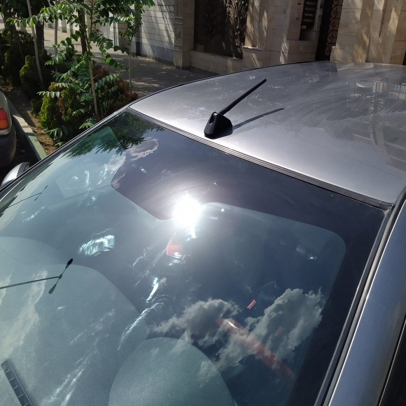 برچسب آفتابگیر شیشه جلو آرسی زد اسپرت مدل Spider2022Plus مناسب برای دنا