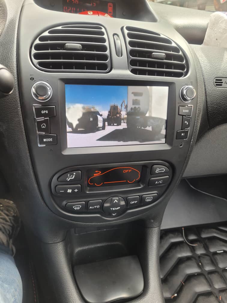 Monitor 7 inch android corporate fabric Peugeot 206 with volume model M100 board t3l brand Voxmedia