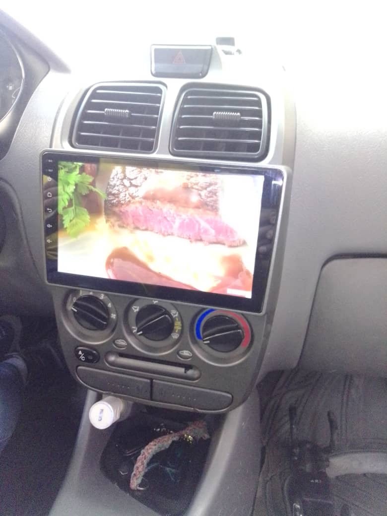 11-inch Hyundai Verna T3L Android monitor, Voxmedia brand, copy