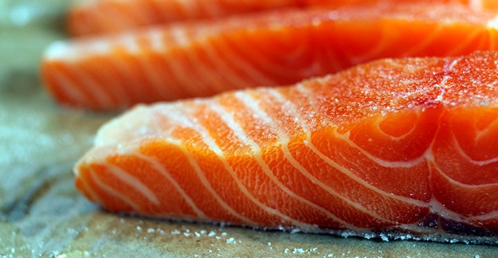 ماهی سالمون دودی ۲۰۰ گرمی سوشی