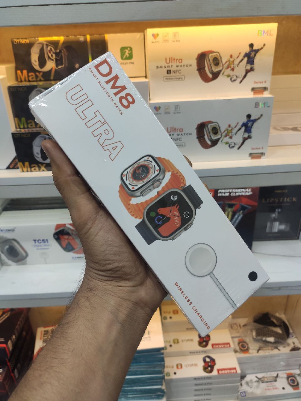 ساعت هوشمند Dm8 Ultra دارای شارژر وایرلس