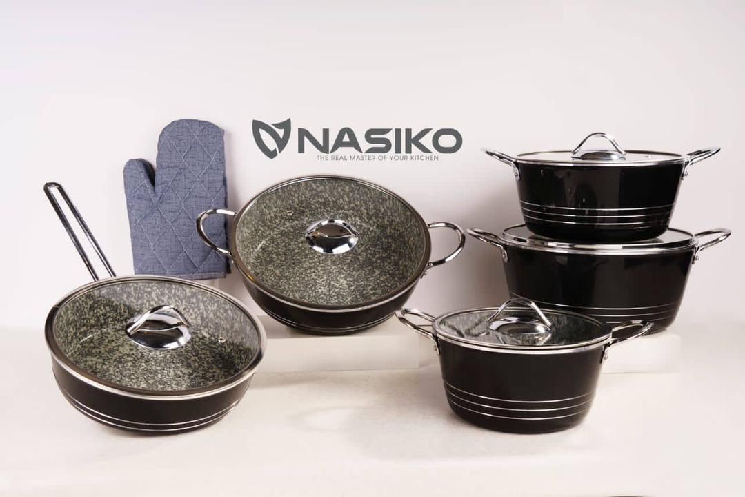سرویس قابلمه 11پارچه چدن برند ناسیکو NASIKO